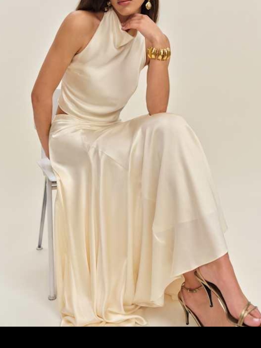 Reformation Sera Silk Two Piece Set – Almond – Size 4 – NWT – Price $450 - Picture 5 of 15